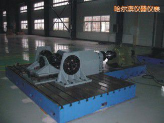 哈爾濱微機(jī)控制驅(qū)動橋總成扭轉(zhuǎn)試驗(yàn)機(jī)