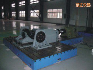 麗江微機(jī)控制驅(qū)動(dòng)橋總成扭轉(zhuǎn)試驗(yàn)機(jī)